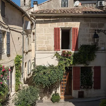 Maison Petite Roquette Et Garage Apartment *